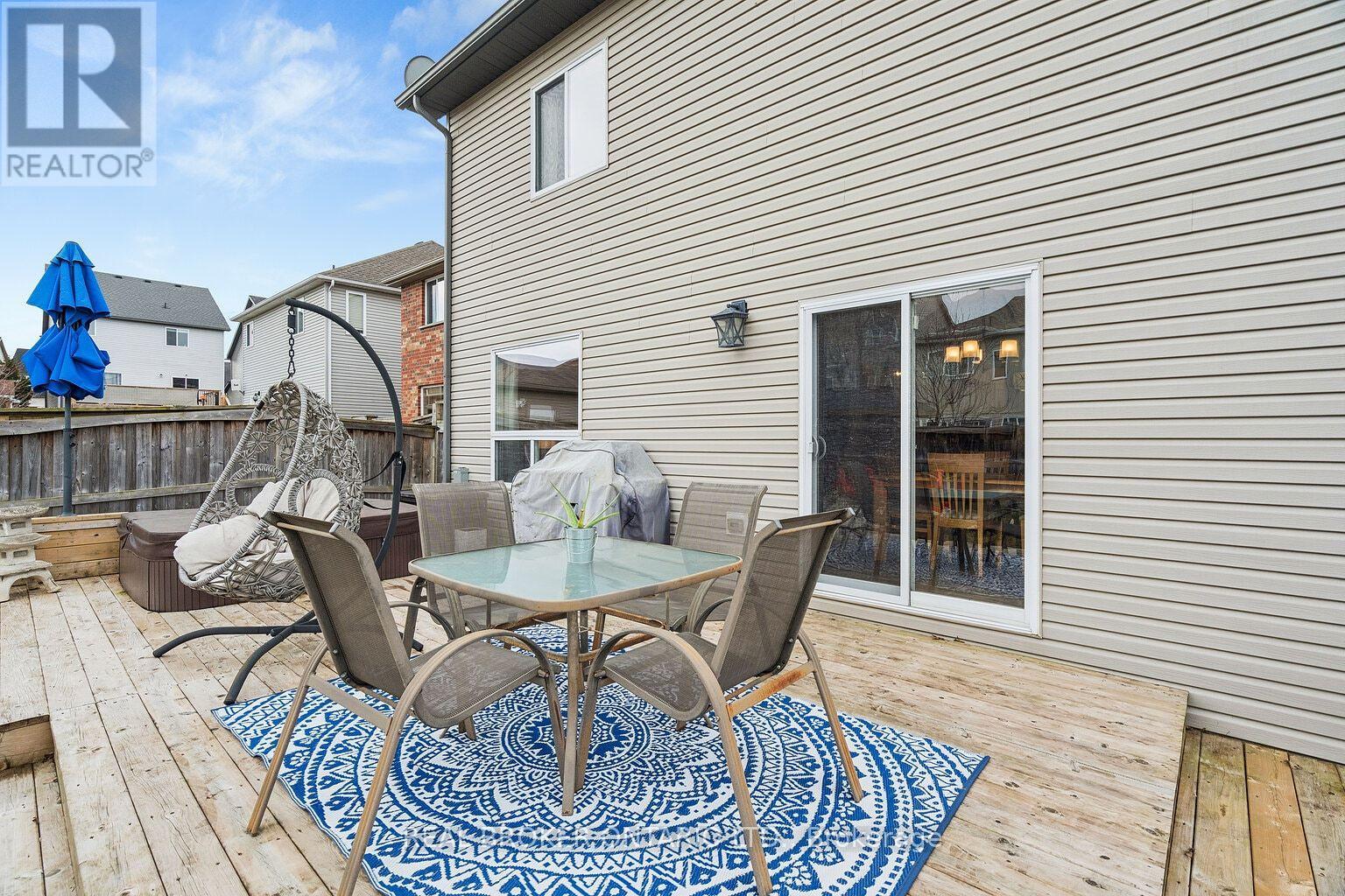 124 Ridge Top Crescent, Guelph/eramosa, Ontario  N0B 2K0 - Photo 44 - X12998430