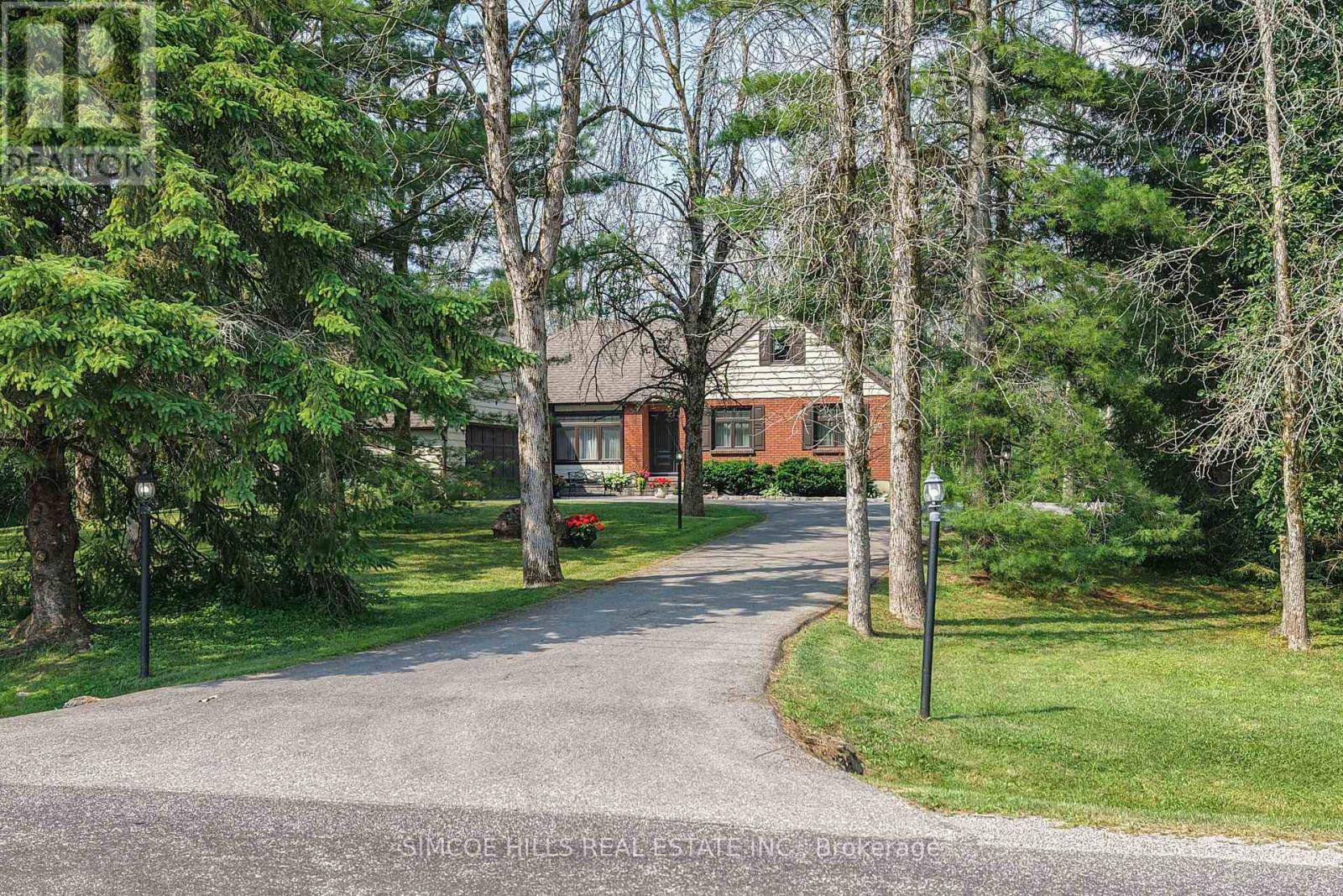 131 Courtland Street, Ramara, Ontario  L3V 6H7 - Photo 2 - S12993082