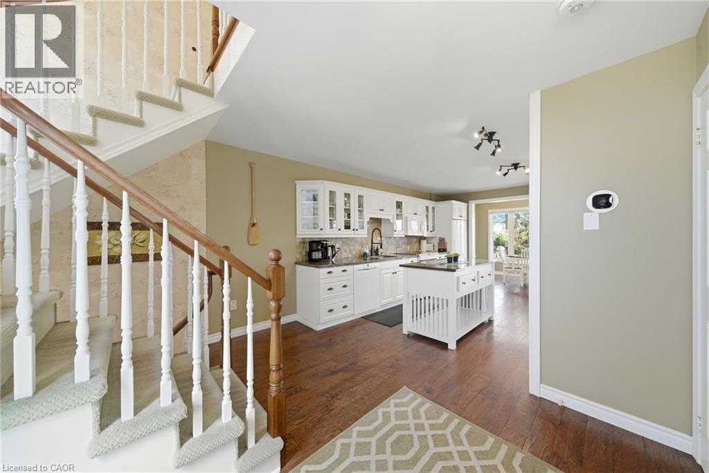 72 Martindale Road, St. Catharines, Ontario  L2S 2Y3 - Photo 3 - 40820510