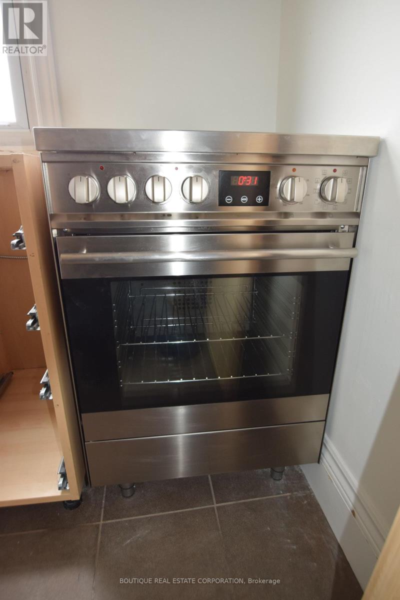 Apartment 2 - 257 Concord Avenue, Toronto, Ontario  M6H 2P4 - Photo 4 - C12610192