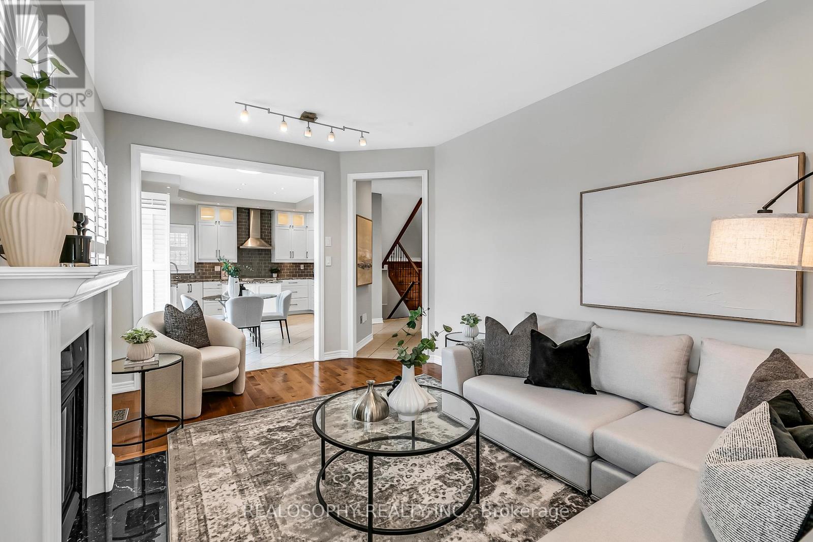 284 Bilbrough Street, Aurora, Ontario  L4G 7X5 - Photo 6 - N12833662