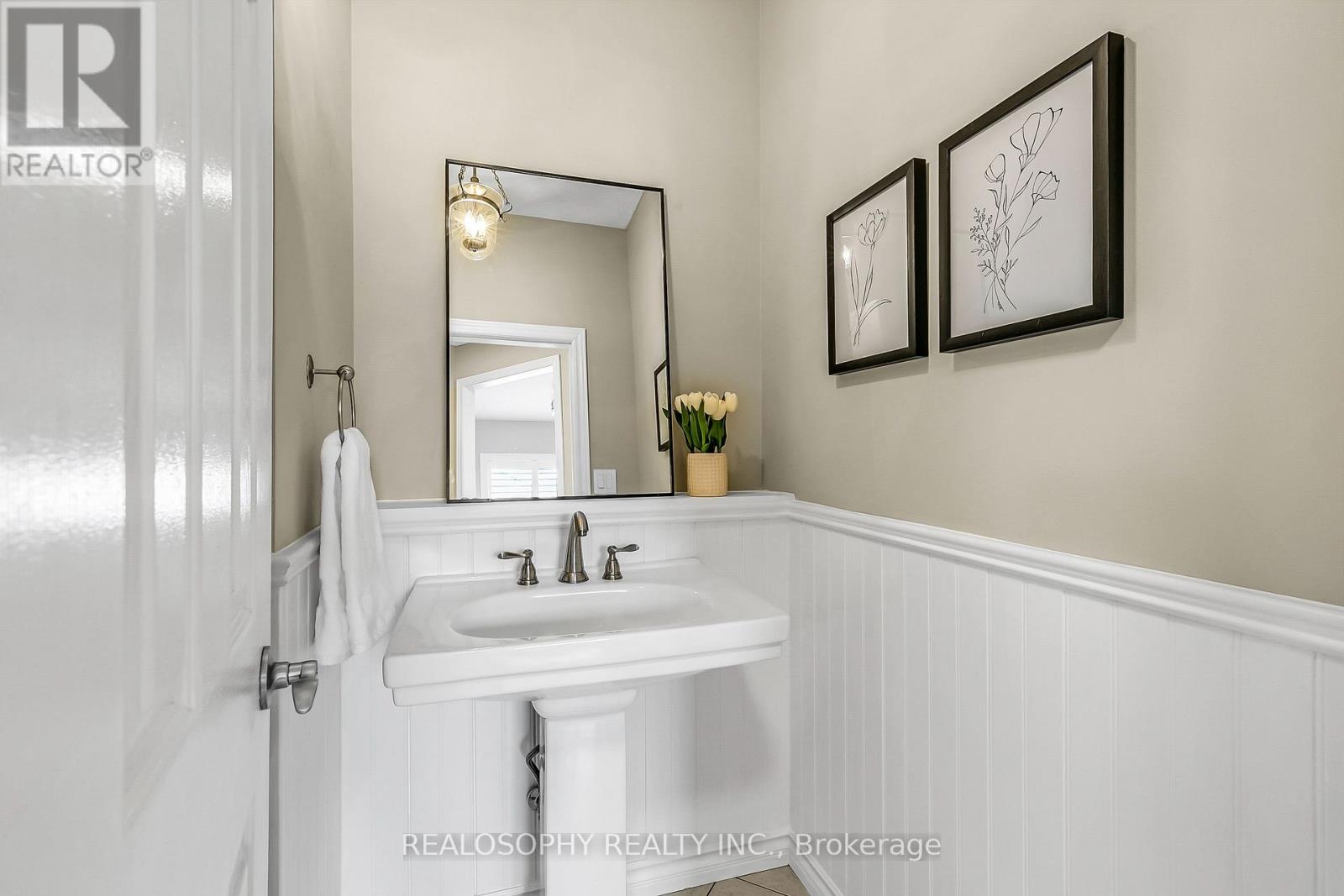 284 Bilbrough Street, Aurora, Ontario  L4G 7X5 - Photo 10 - N12833662