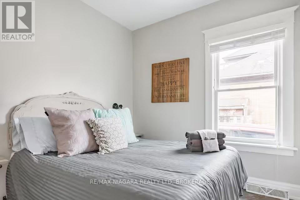 5700 Spring Street, Niagara Falls, Ontario  L2G 1P8 - Photo 11 - X12995638