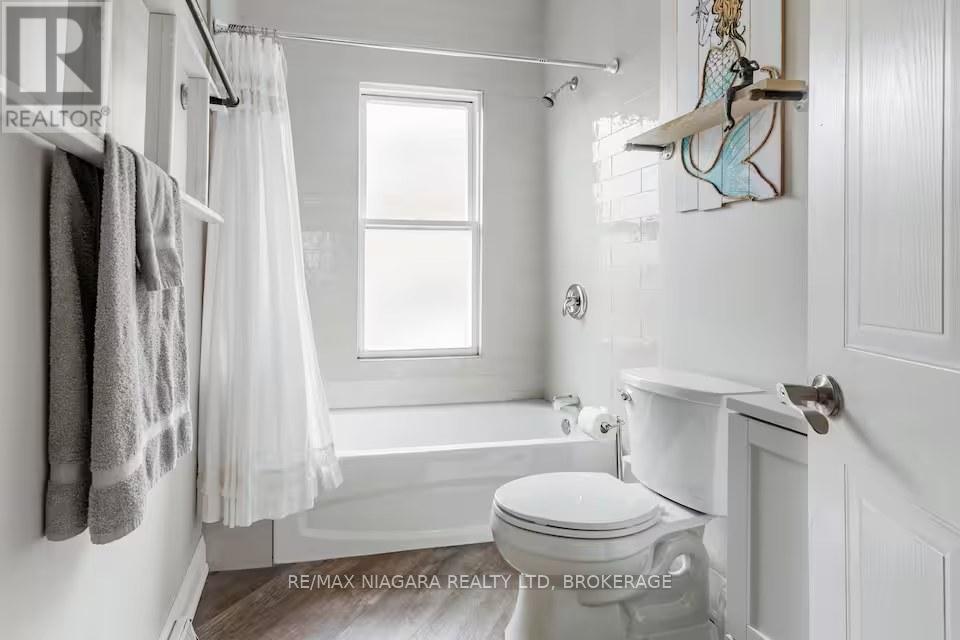 5700 Spring Street, Niagara Falls, Ontario  L2G 1P8 - Photo 13 - X12995638