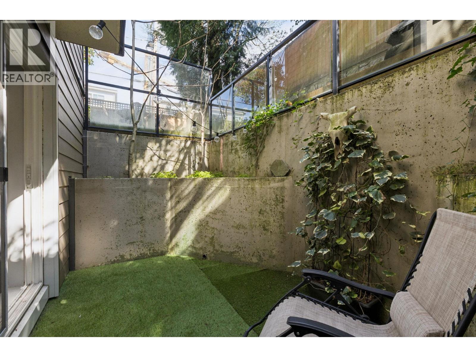 152a W 18th Street, North Vancouver, British Columbia  V7M 1W4 - Photo 23 - R3111234