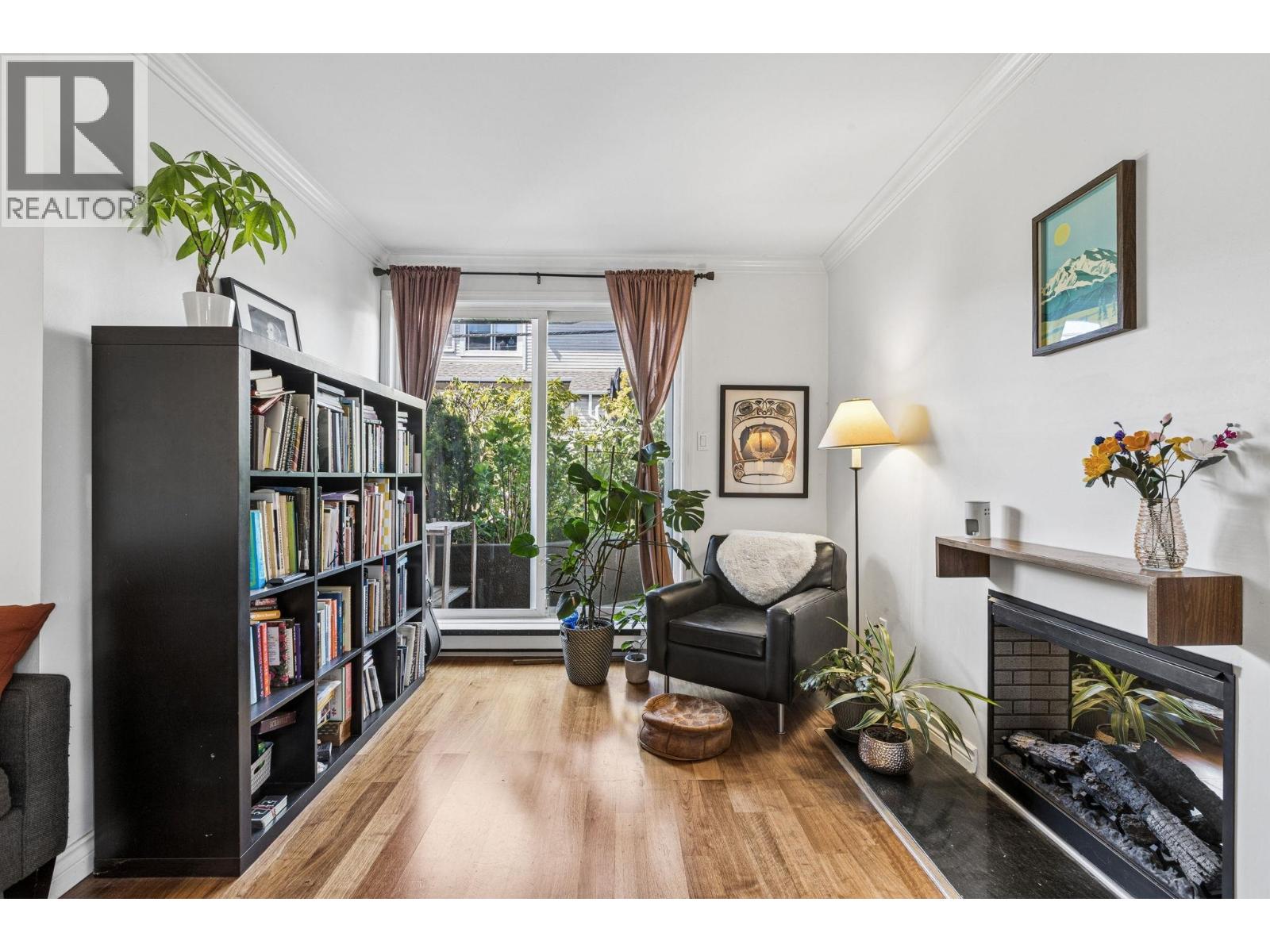 152a W 18th Street, North Vancouver, British Columbia  V7M 1W4 - Photo 5 - R3111234