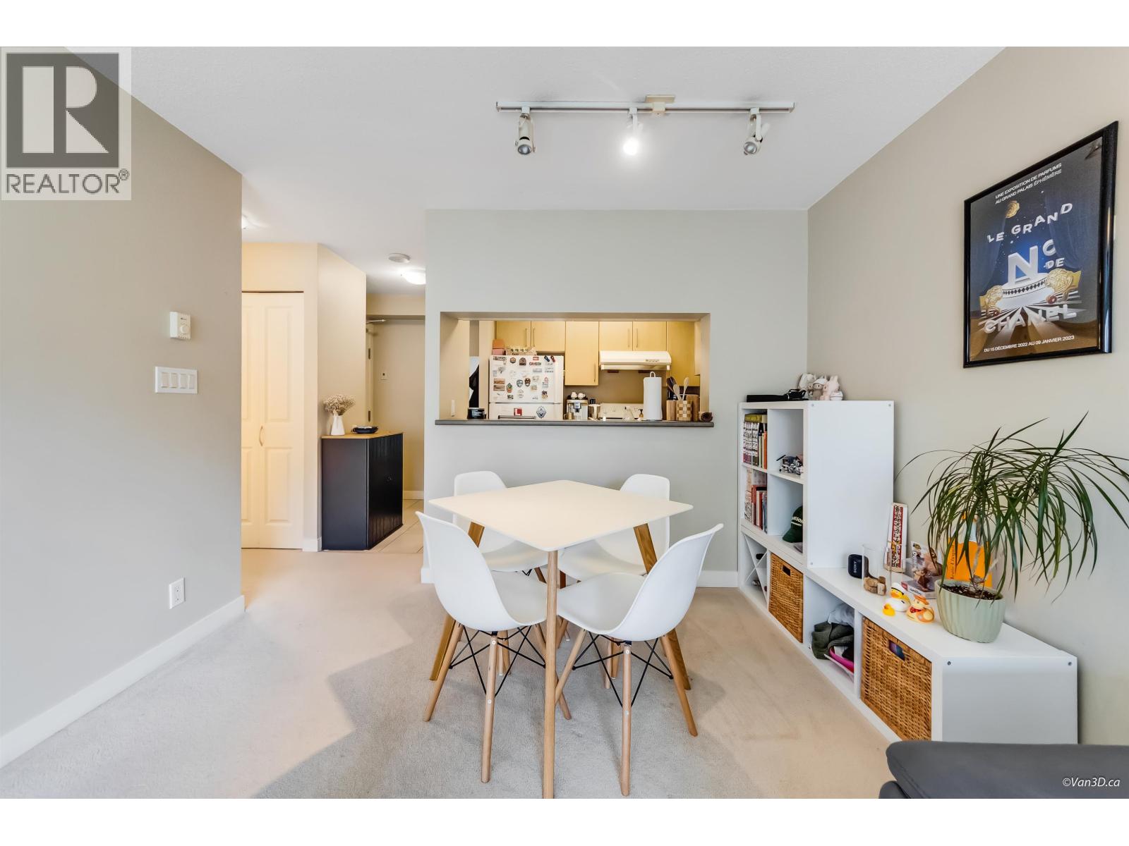 301 5380 Oben Street, Vancouver, British Columbia  V5R 6H7 - Photo 8 - R3111235