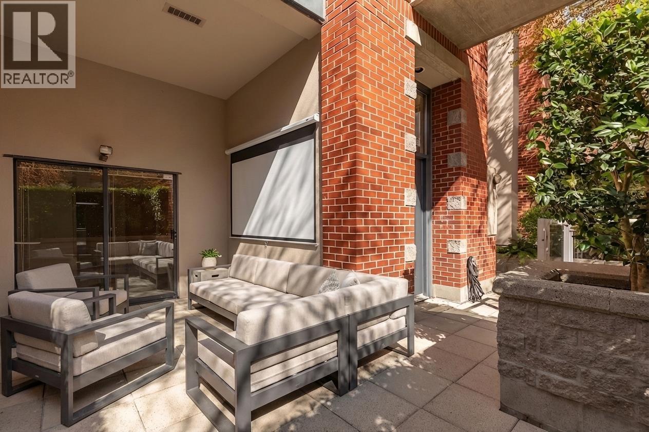 102 2228 Marstrand Avenue, Vancouver, British Columbia  V6K 4T1 - Photo 2 - R3111236