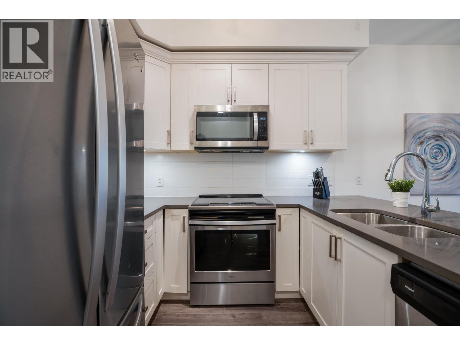 405 2436 Kelly Avenue, Port Coquitlam, British Columbia  V3C 1Y4 - Photo 5 - R3111261