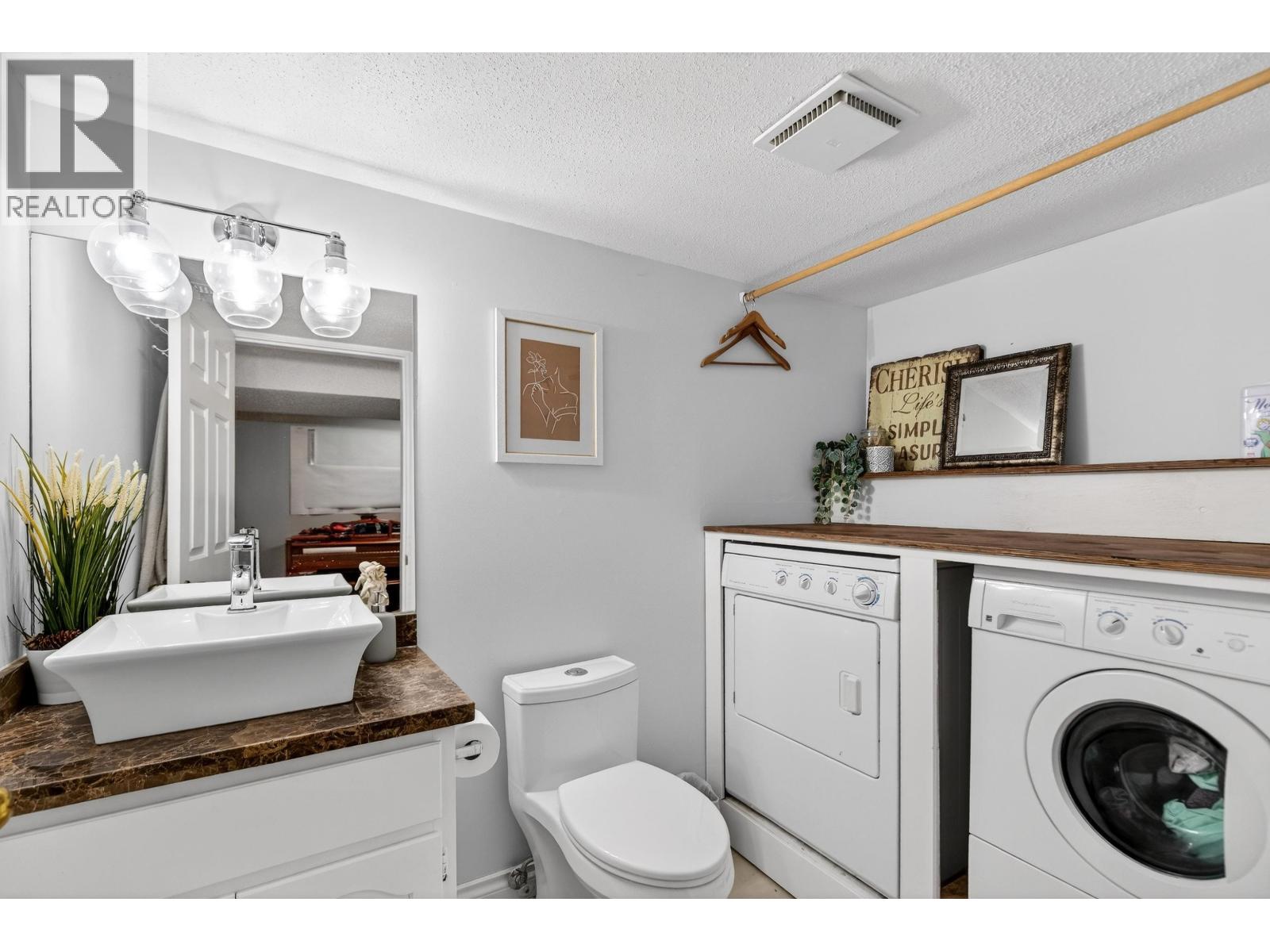 205 1180 Falcon Drive, Coquitlam, British Columbia  V3E 2K6 - Photo 22 - R3111284