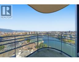 3302 33 SMITHE STREET, Vancouver, British Columbia