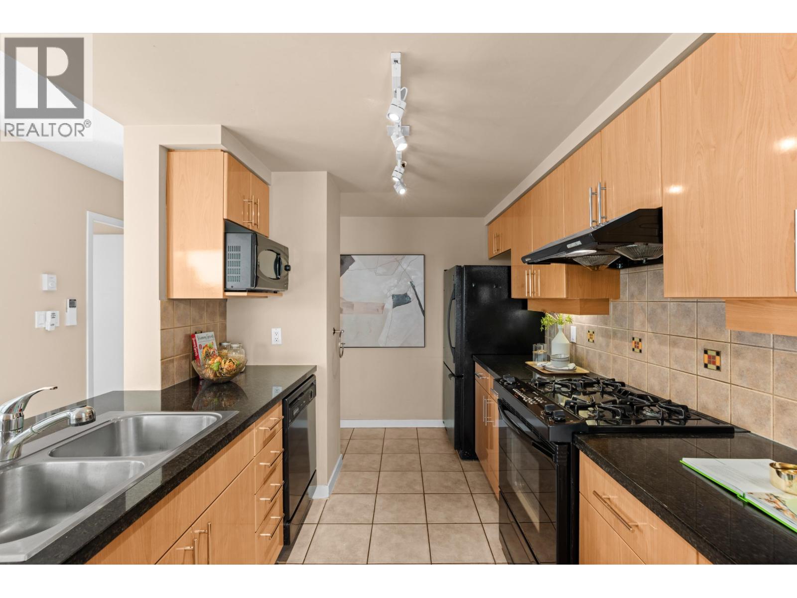 1703 1077 Marinaside Crescent, Vancouver, British Columbia  V6Z 2Z5 - Photo 11 - R3111419