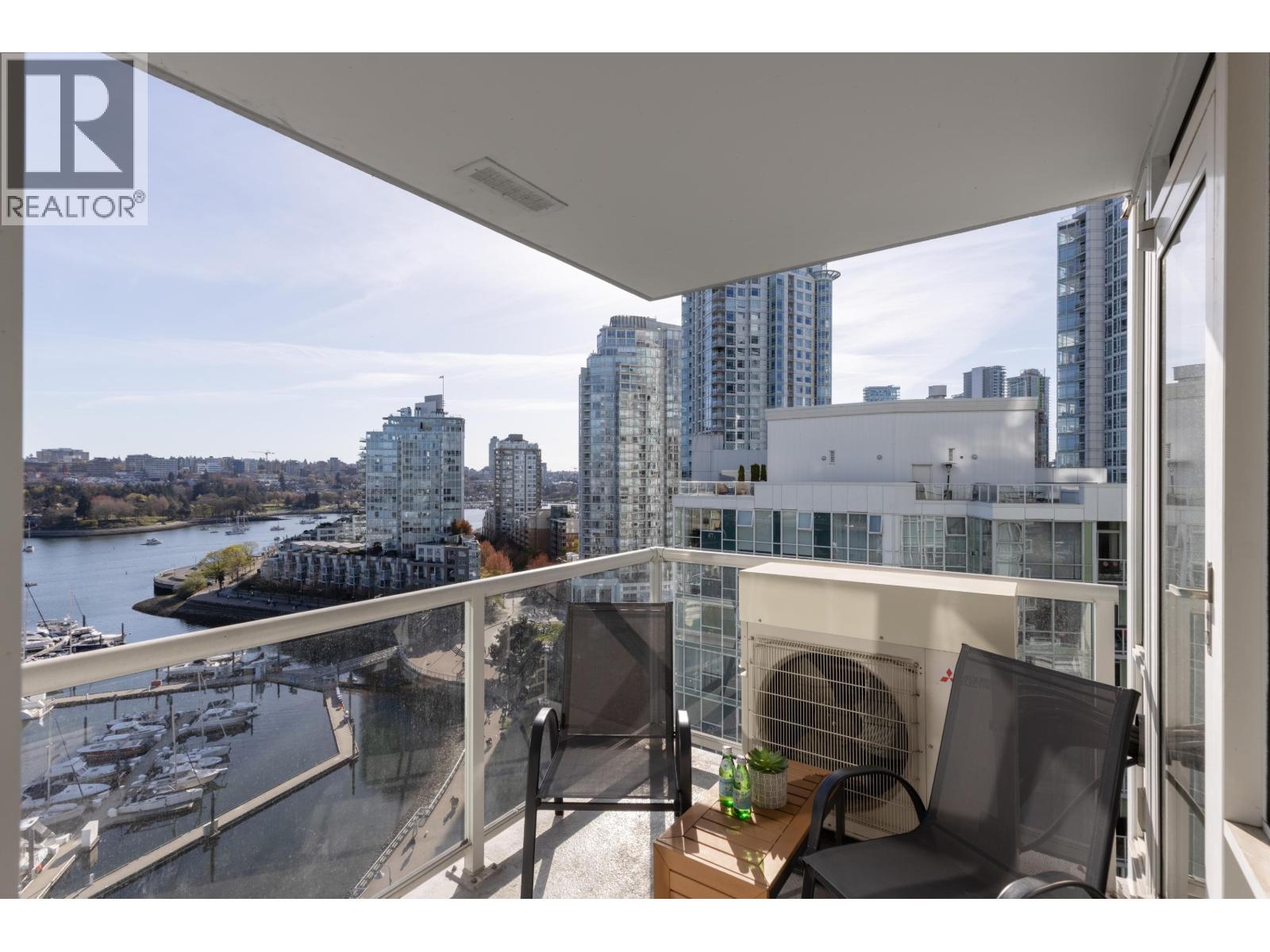 1703 1077 Marinaside Crescent, Vancouver, British Columbia  V6Z 2Z5 - Photo 12 - R3111419