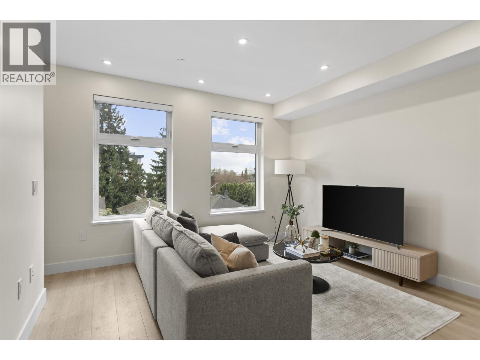 311 342 Mountain Highway, North Vancouver, British Columbia  V7J 2K8 - Photo 12 - R3111422