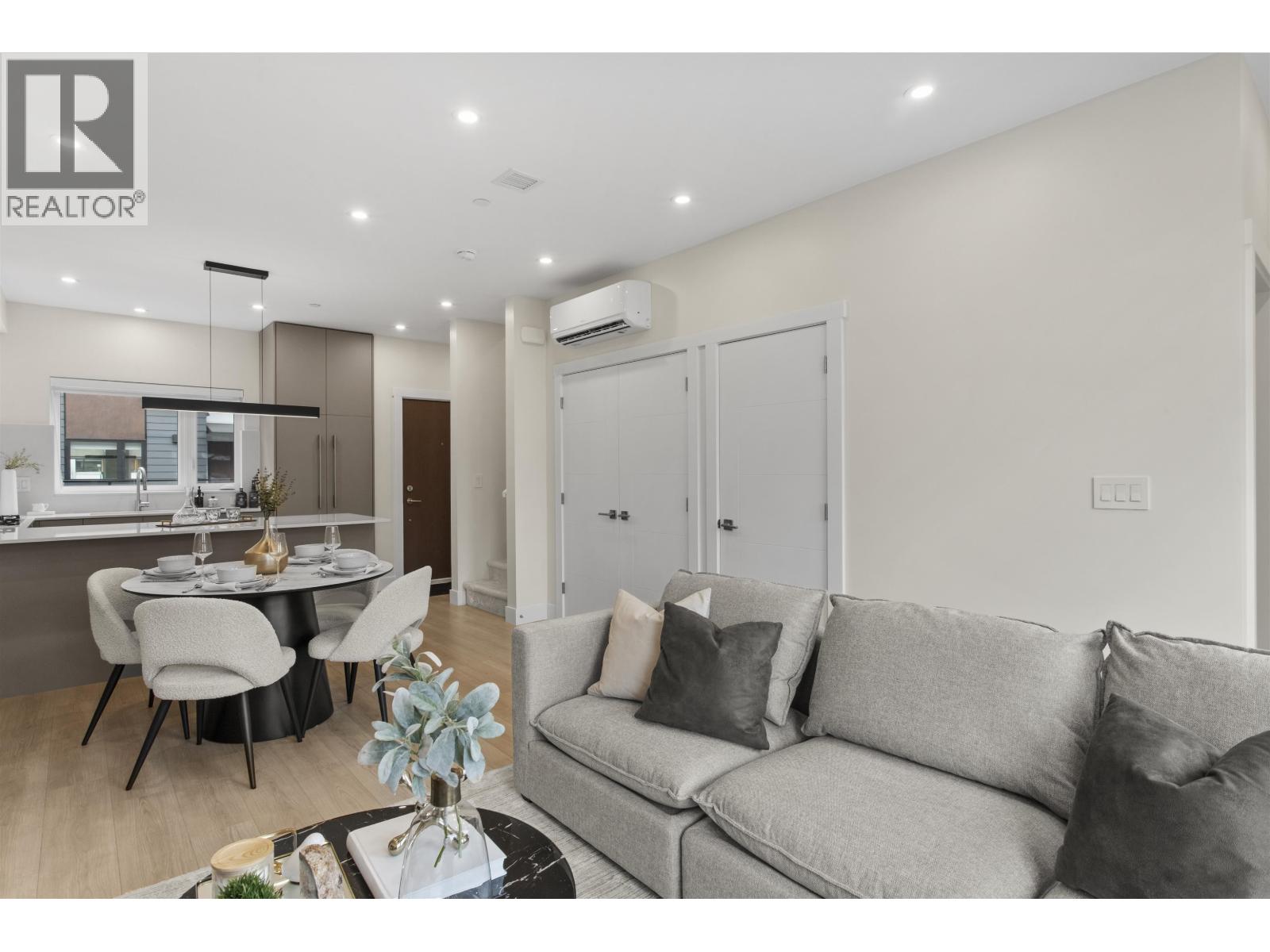 311 342 Mountain Highway, North Vancouver, British Columbia  V7J 2K8 - Photo 13 - R3111422