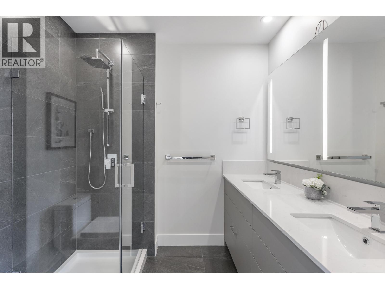 311 342 Mountain Highway, North Vancouver, British Columbia  V7J 2K8 - Photo 18 - R3111422