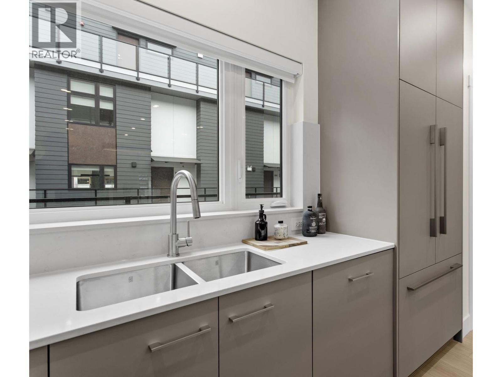 311 342 Mountain Highway, North Vancouver, British Columbia  V7J 2K8 - Photo 6 - R3111422