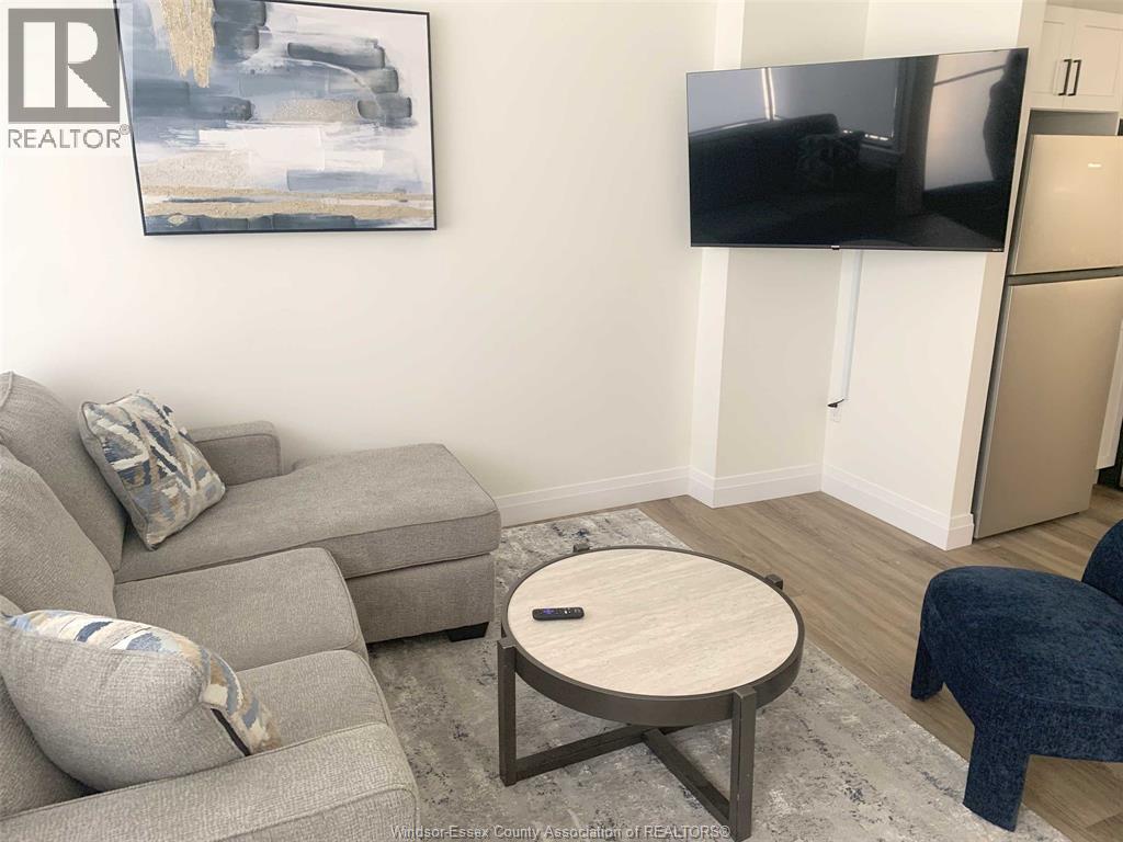 1233 University Avenue West, Windsor, Ontario  N9A 5T2 - Photo 2 - 26008154