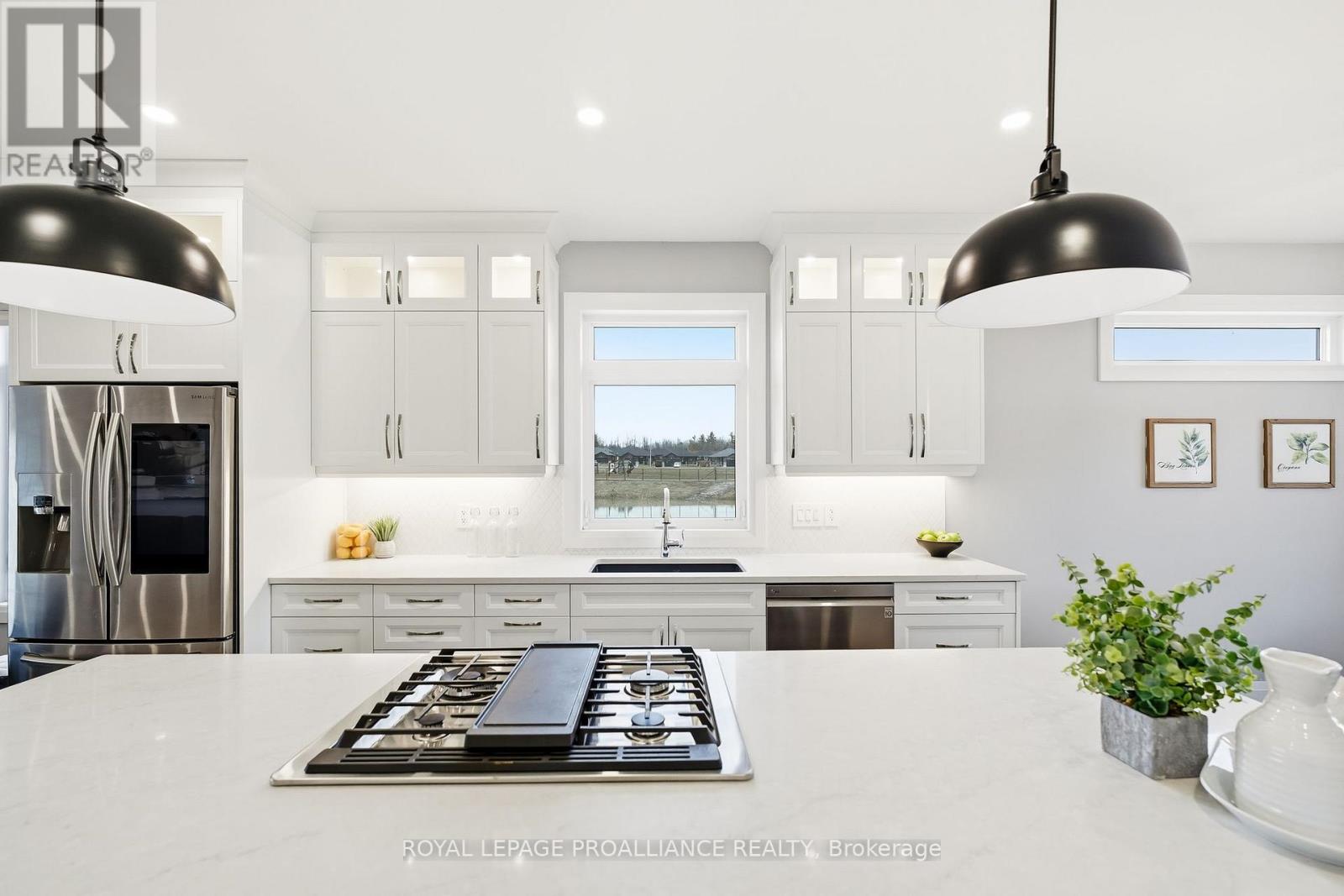 15 Ambrosia Terrace, Quinte West, Ontario  K8V 0G7 - Photo 20 - X12998518