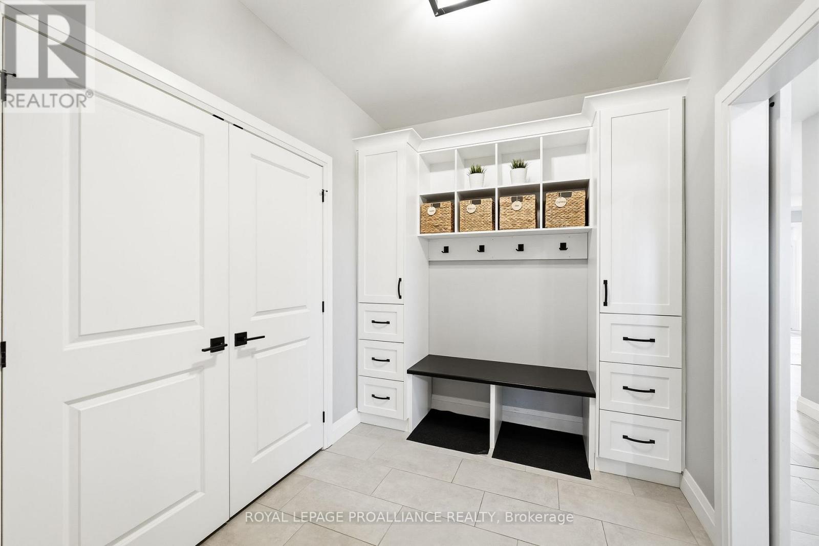 15 Ambrosia Terrace, Quinte West, Ontario  K8V 0G7 - Photo 22 - X12998518