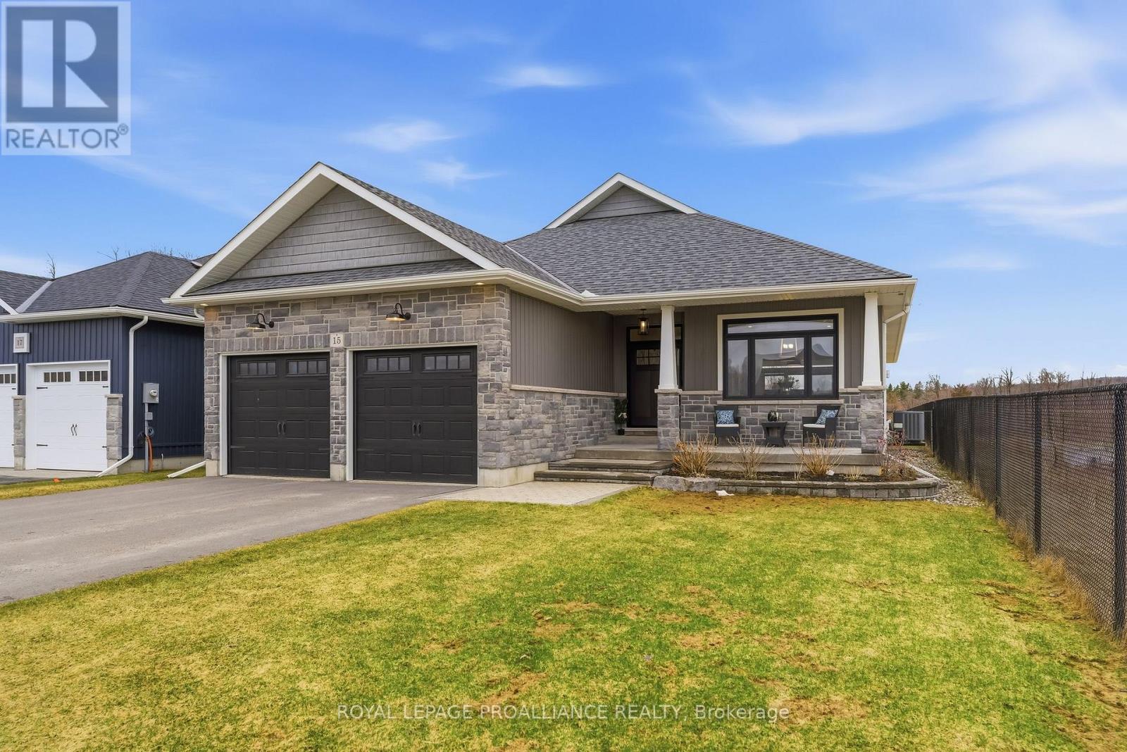 15 Ambrosia Terrace, Quinte West, Ontario  K8V 0G7 - Photo 3 - X12998518