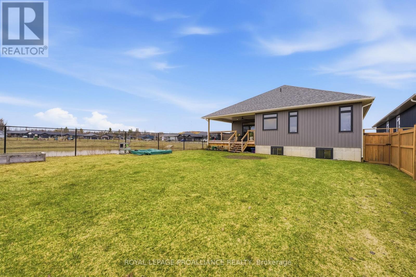 15 Ambrosia Terrace, Quinte West, Ontario  K8V 0G7 - Photo 45 - X12998518