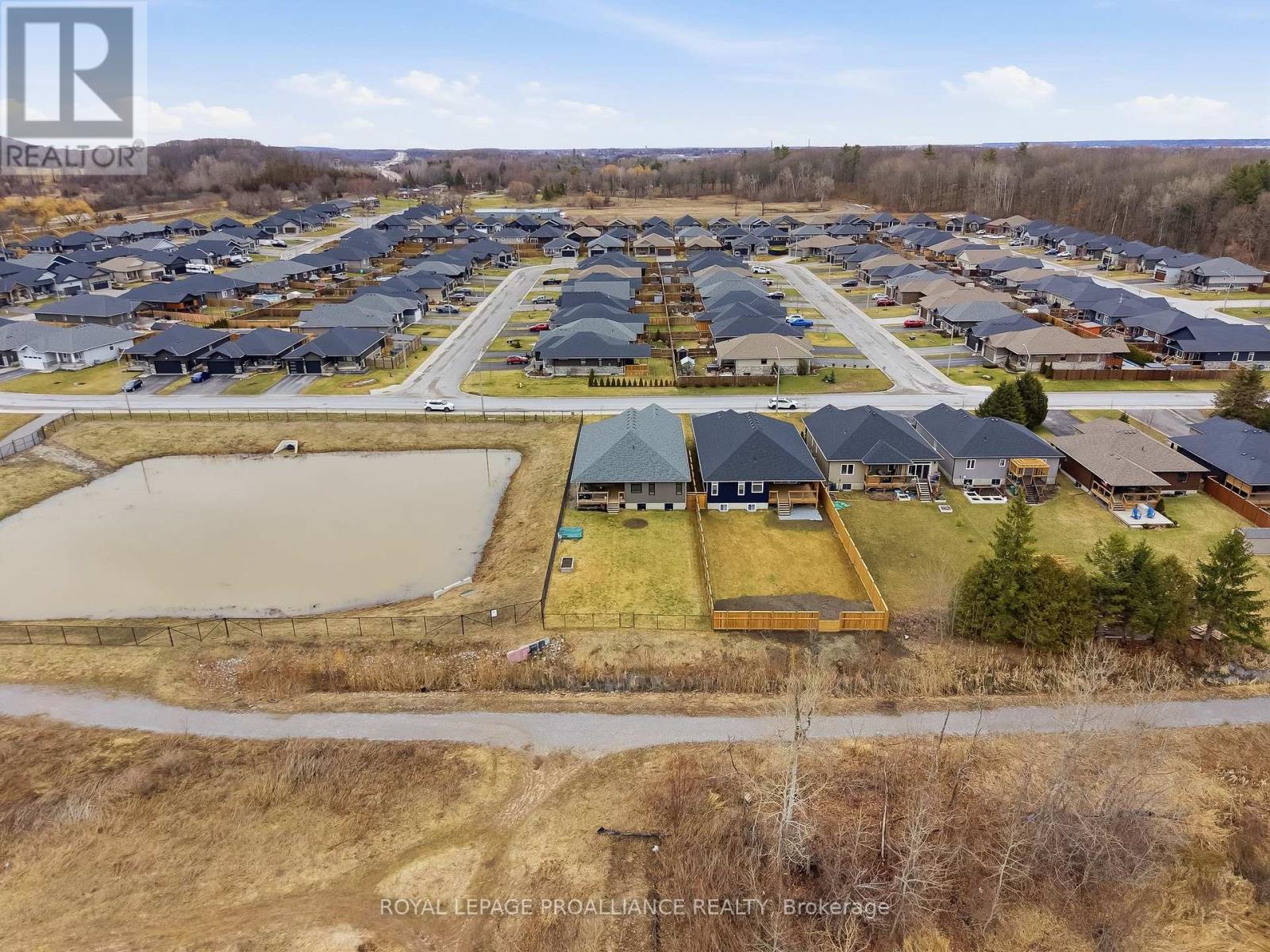 15 Ambrosia Terrace, Quinte West, Ontario  K8V 0G7 - Photo 46 - X12998518