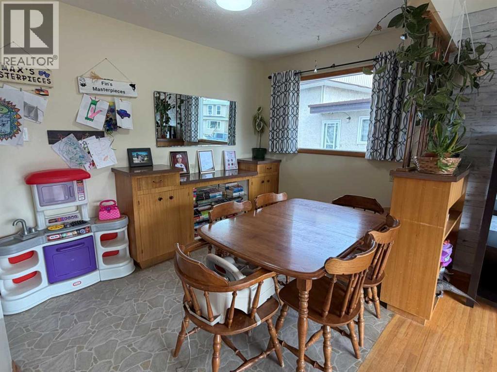 5212 51 Street, Taber, Alberta  T1G 1M3 - Photo 12 - A2299754