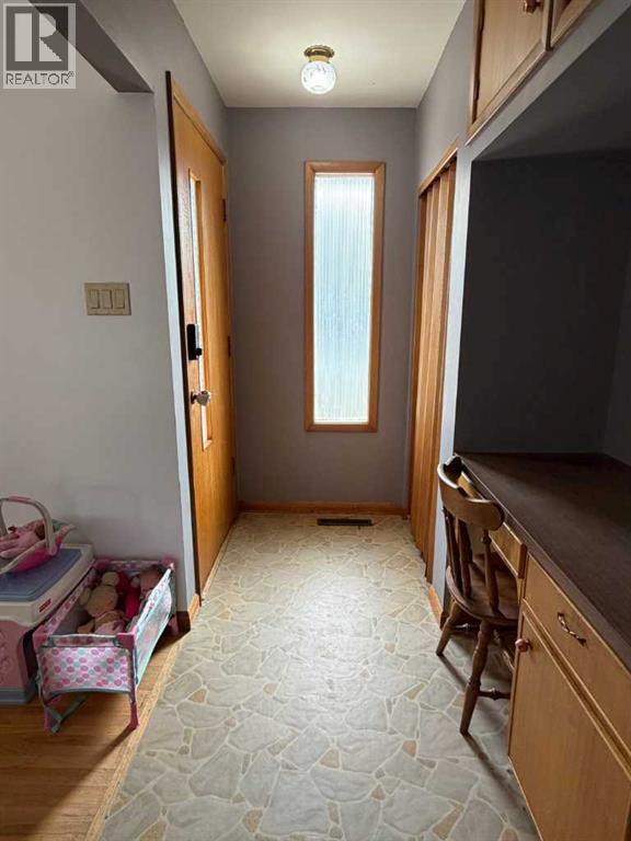 5212 51 Street, Taber, Alberta  T1G 1M3 - Photo 7 - A2299754