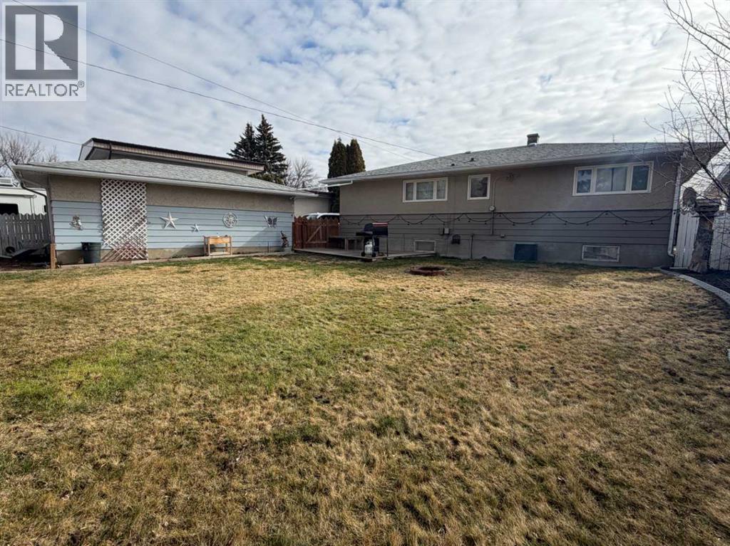 5212 51 Street, Taber, Alberta  T1G 1M3 - Photo 3 - A2299754