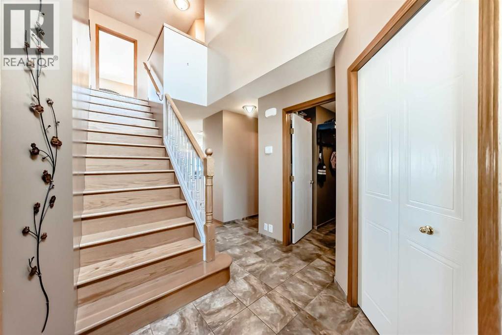 170 Shawbrooke Green SW, Calgary, Alberta  T2Y 3C6 - Photo 2 - A2289378