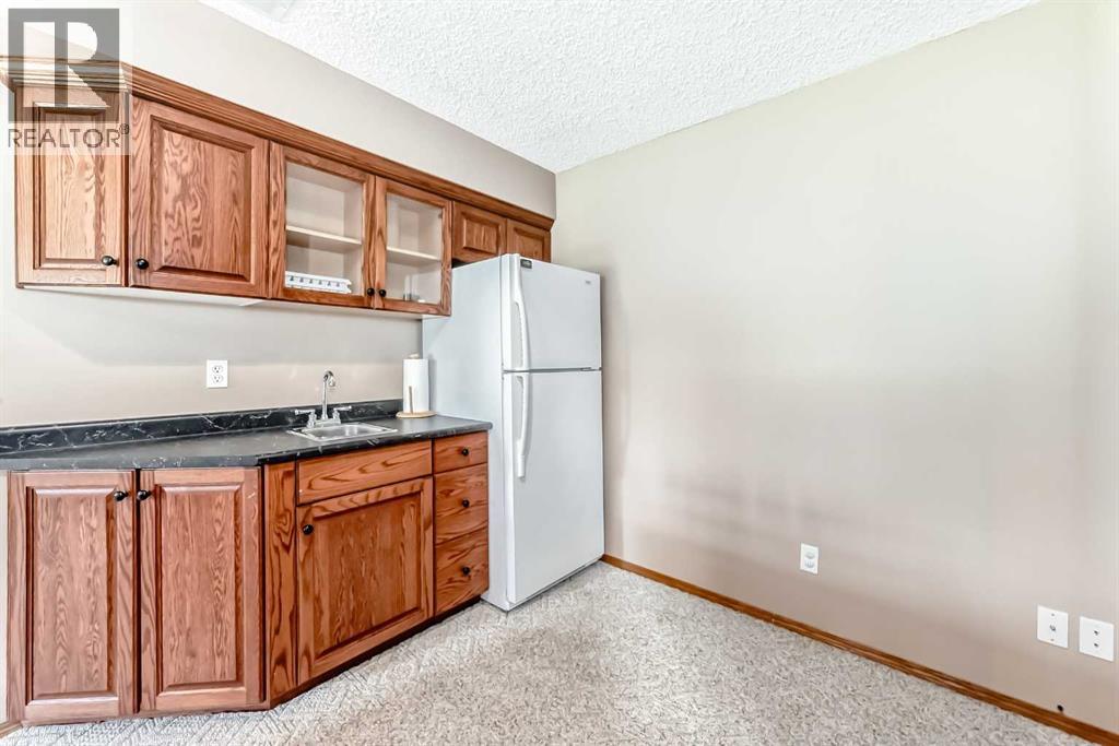 170 Shawbrooke Green SW, Calgary, Alberta  T2Y 3C6 - Photo 36 - A2289378
