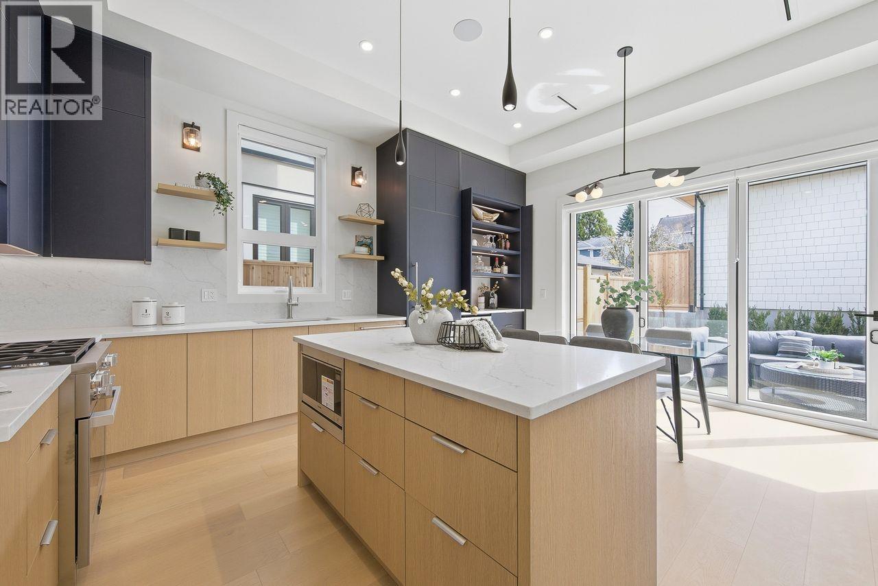 2 3708 W 18th Avenue, Vancouver, British Columbia  V6S 1B2 - Photo 8 - R3111329