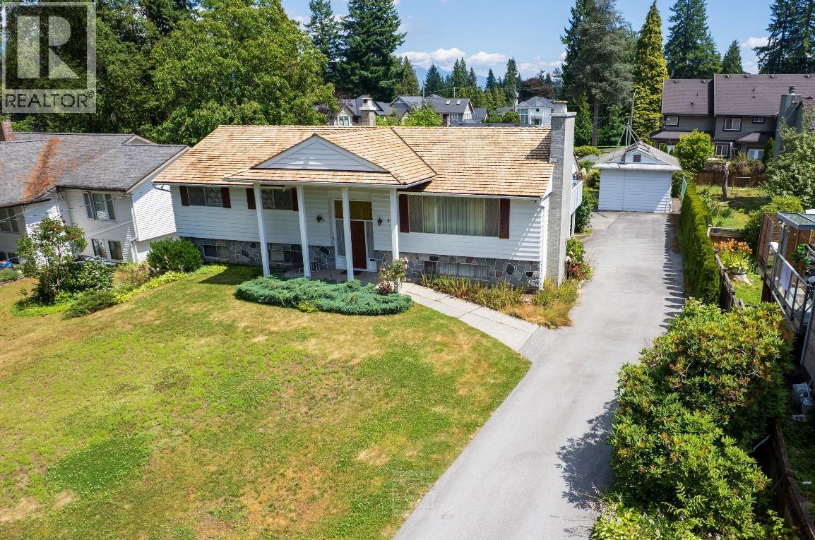 945 LILLIAN STREET, Coquitlam
