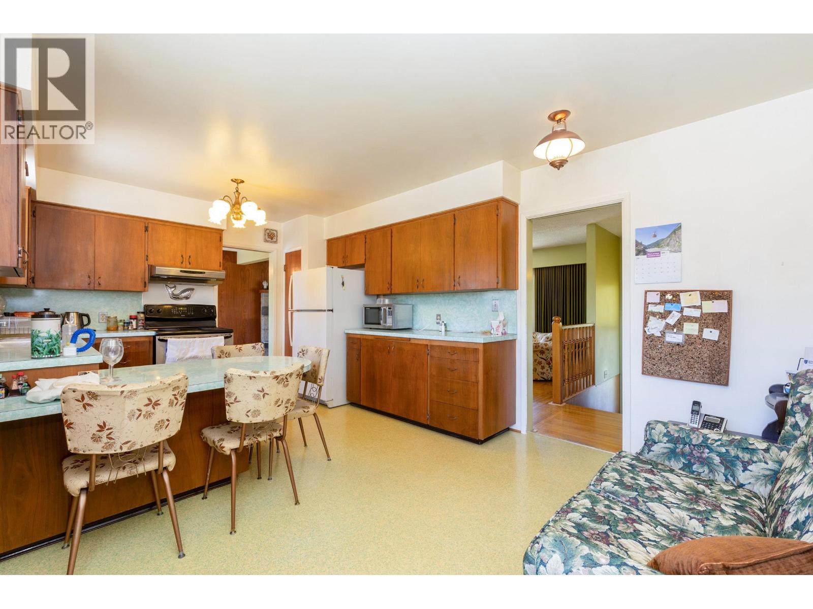 945 Lillian Street, Coquitlam, British Columbia  V3J 5C6 - Photo 21 - R3111299