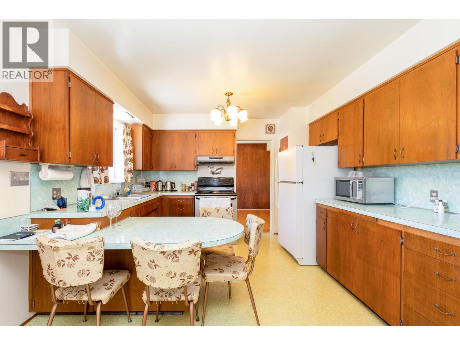 945 Lillian Street, Coquitlam, British Columbia  V3J 5C6 - Photo 22 - R3111299