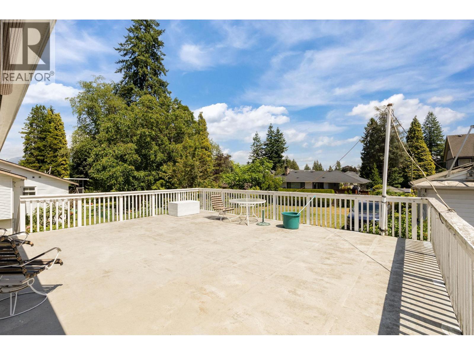 945 Lillian Street, Coquitlam, British Columbia  V3J 5C6 - Photo 8 - R3111299