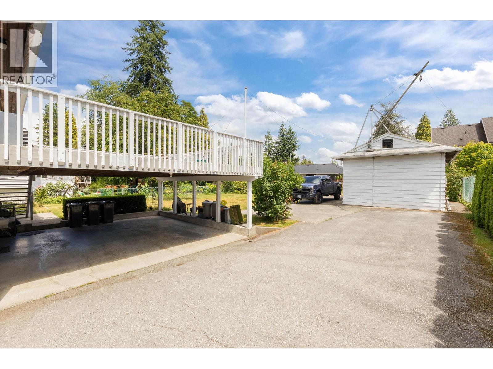 945 Lillian Street, Coquitlam, British Columbia  V3J 5C6 - Photo 9 - R3111299