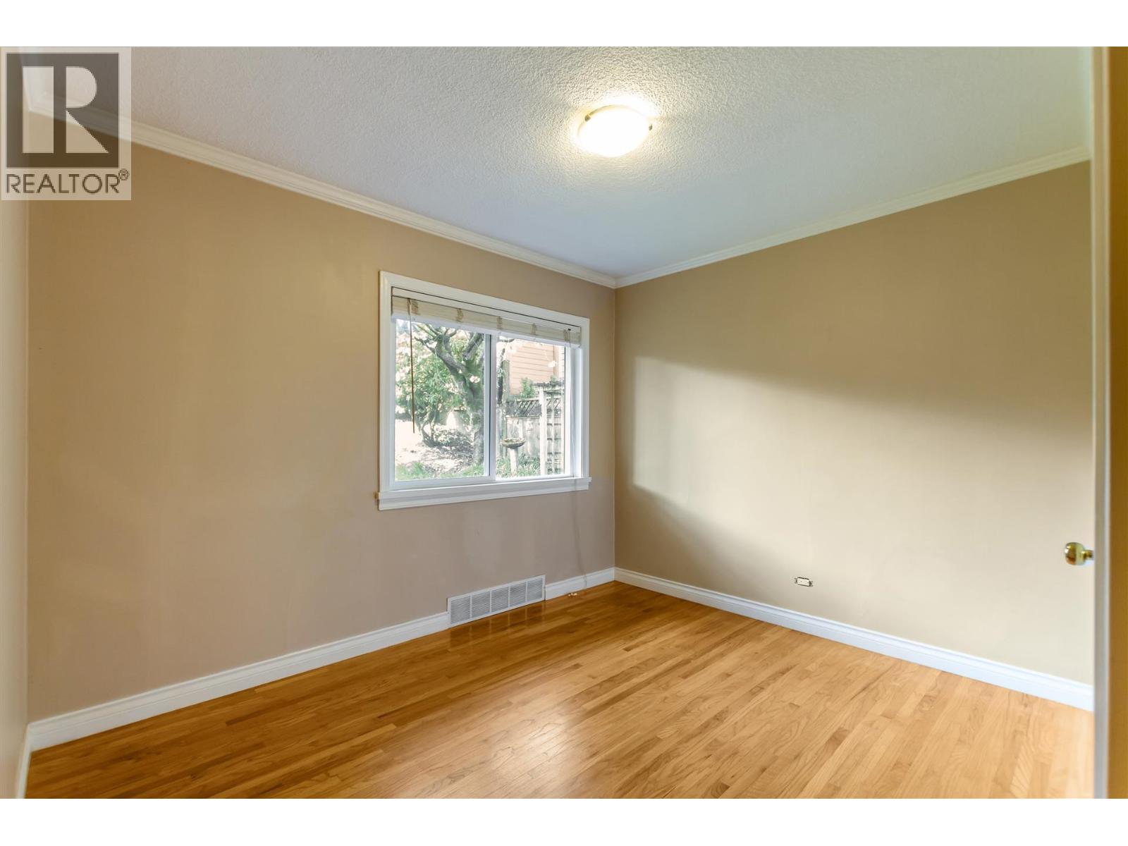 832 Surrey Street, New Westminster, British Columbia  V3L 4W2 - Photo 18 - R3111326