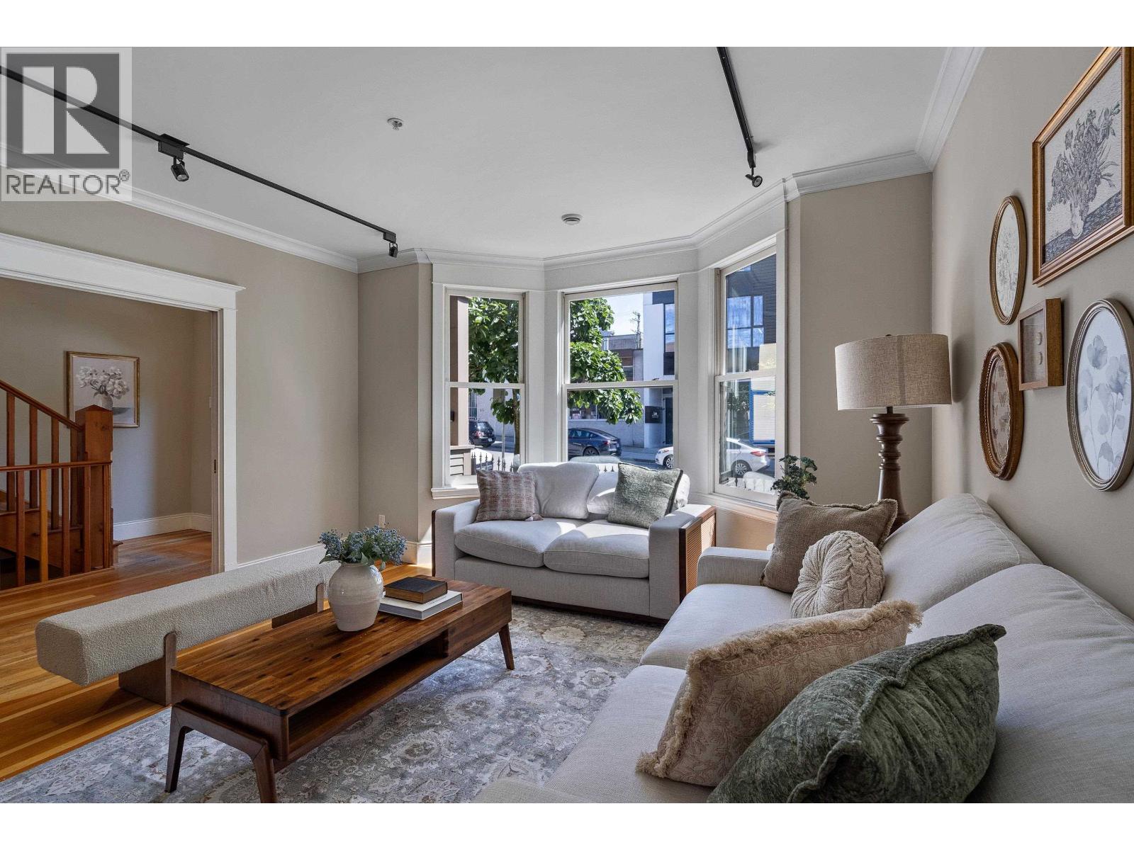 33 E 6th Avenue, Vancouver, British Columbia  V5T 1J3 - Photo 3 - R3111328