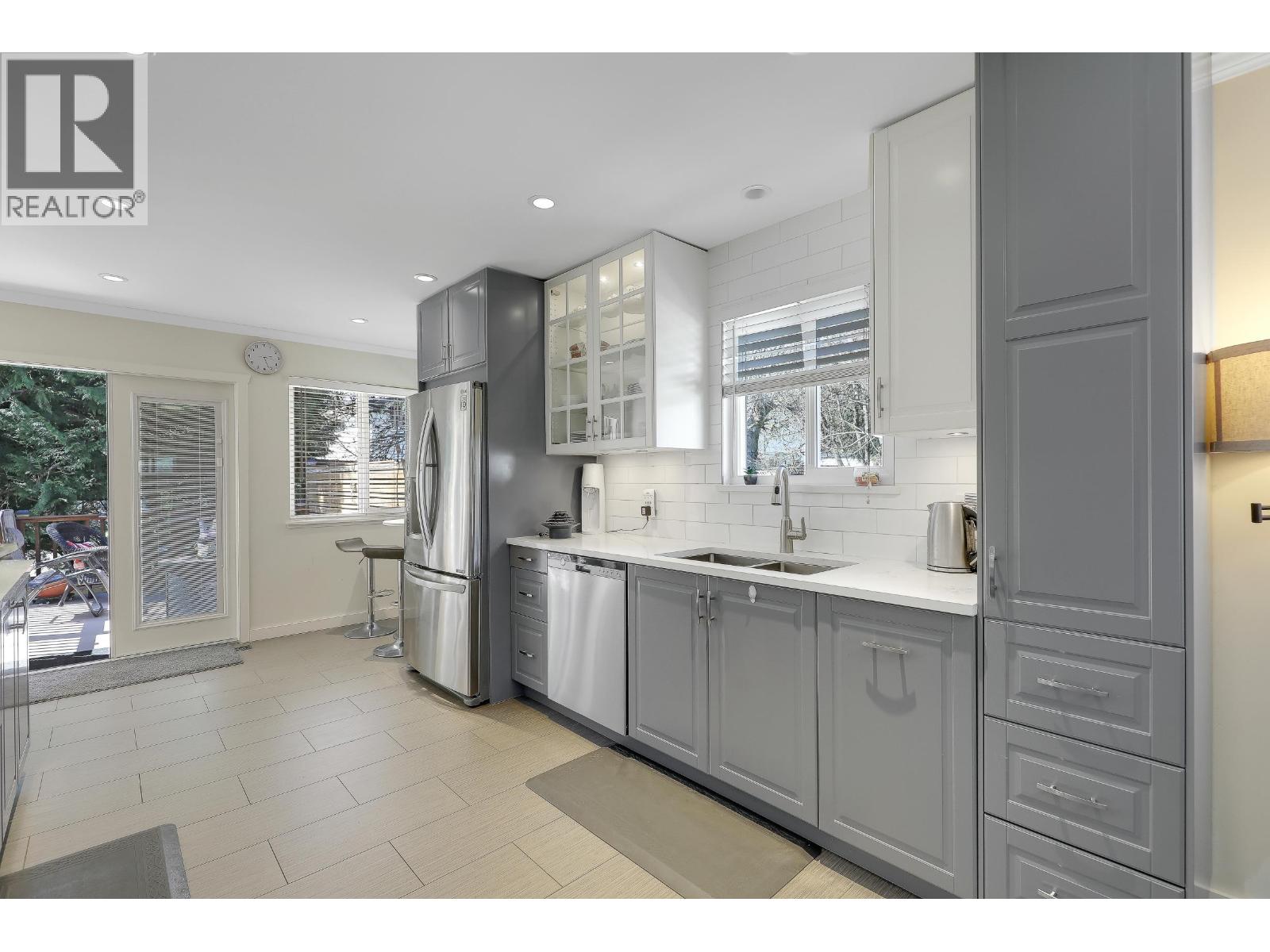 3523 Allan Road, North Vancouver, British Columbia  V7K 2M6 - Photo 8 - R3111340