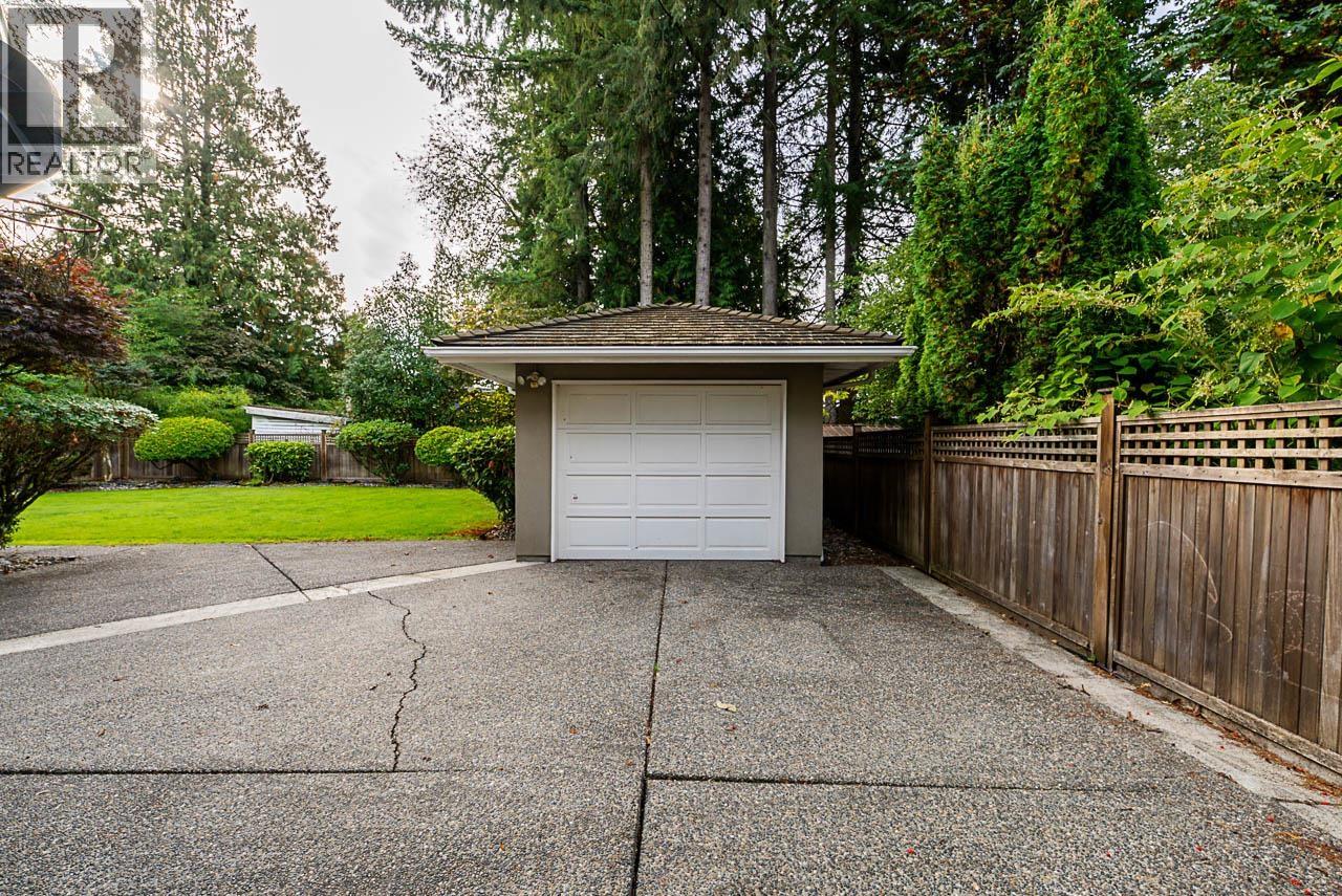 8108 Westlake Street, Burnaby, British Columbia  V5A 2B4 - Photo 37 - R3111396