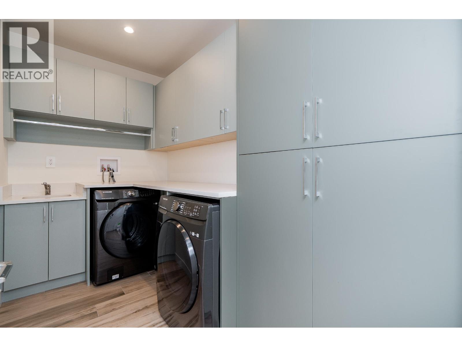 576 Linton Street, Coquitlam, British Columbia  V3J 6J2 - Photo 28 - R3111434