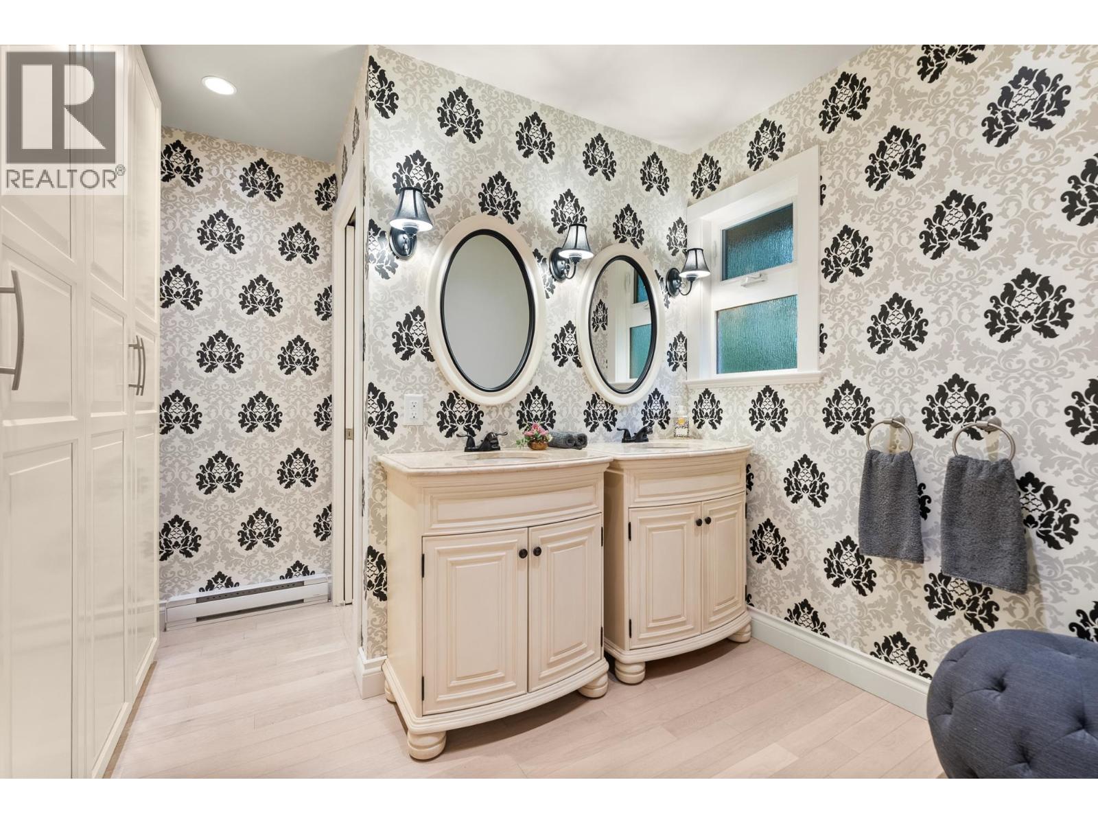 1530 Lighthall Court, North Vancouver, British Columbia  V7G 2G2 - Photo 19 - R3111438