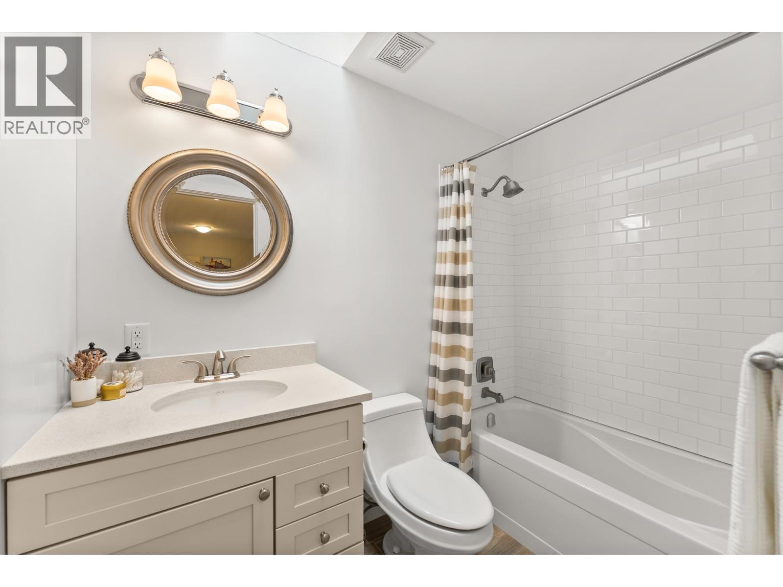 1530 Lighthall Court, North Vancouver, British Columbia  V7G 2G2 - Photo 26 - R3111438