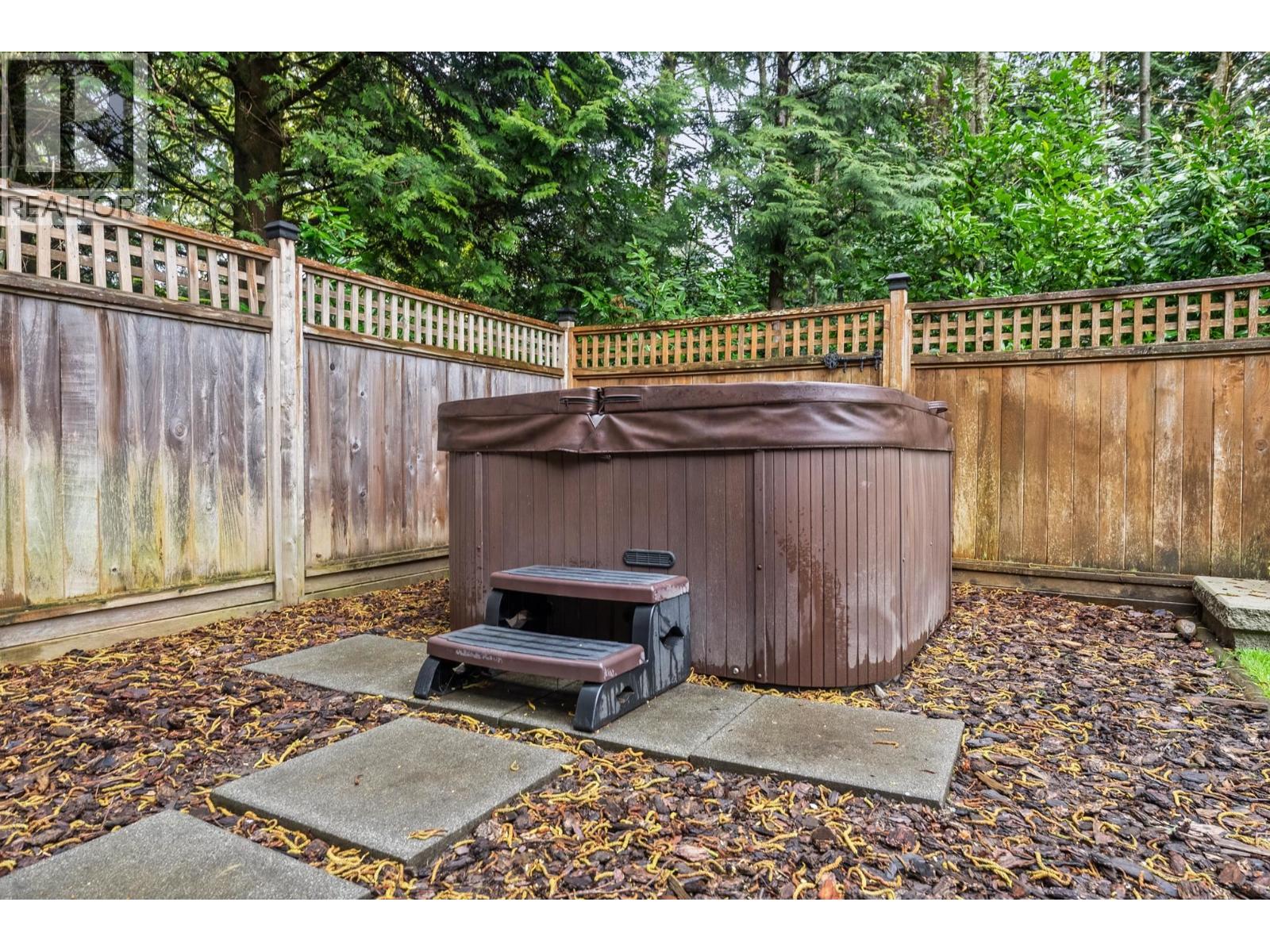 1530 Lighthall Court, North Vancouver, British Columbia  V7G 2G2 - Photo 36 - R3111438