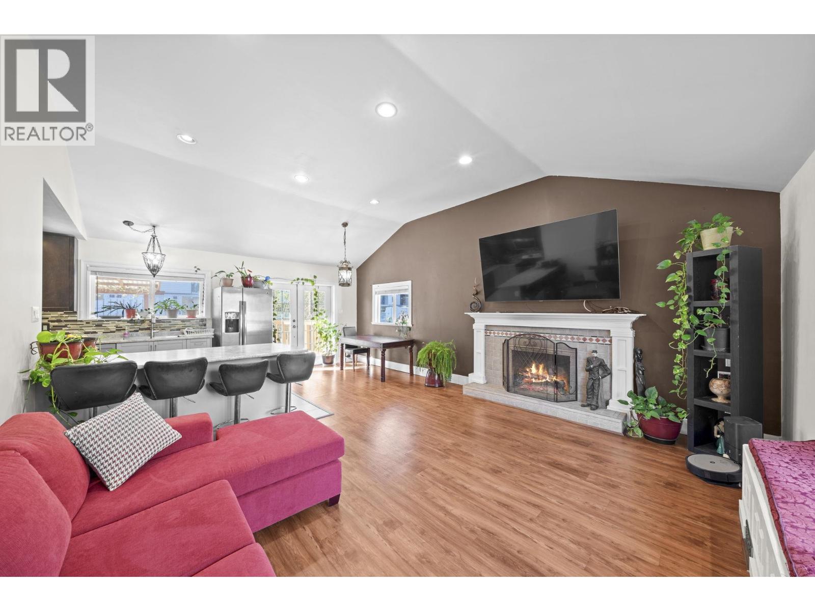 21796 Howison Avenue, Maple Ridge, British Columbia  V2X 2W6 - Photo 10 - R3111443