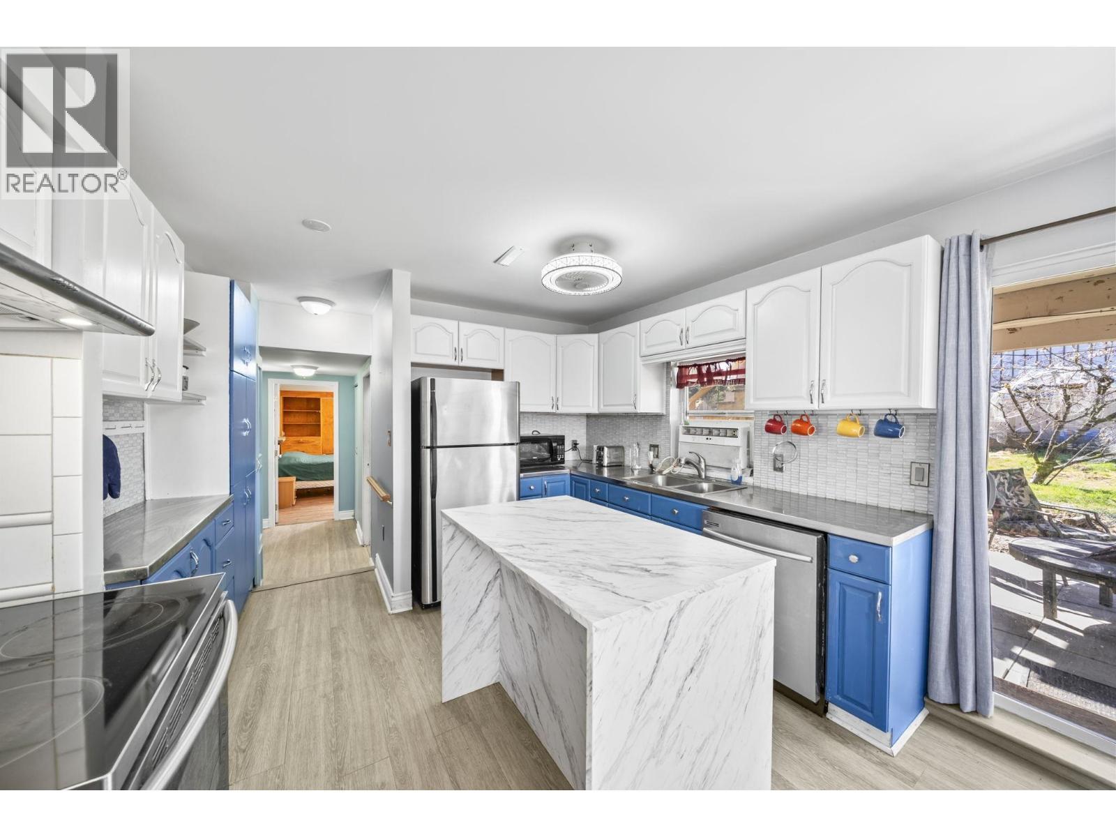 21796 Howison Avenue, Maple Ridge, British Columbia  V2X 2W6 - Photo 23 - R3111443