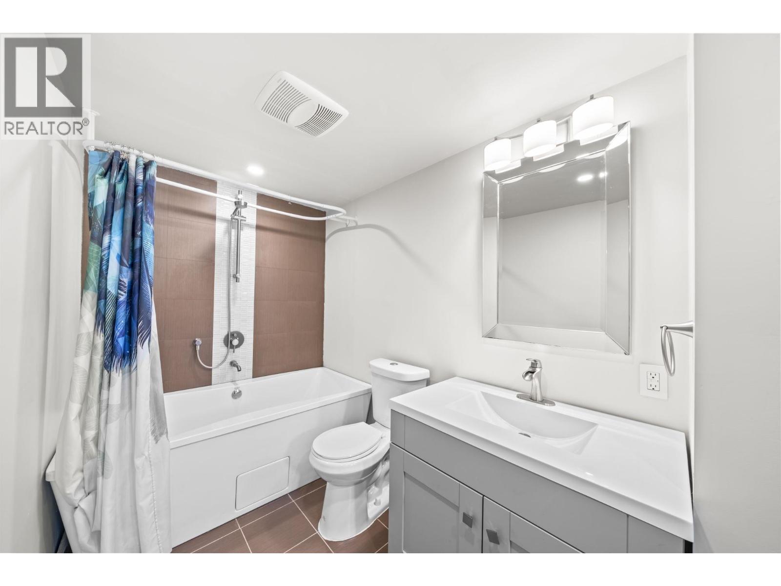 21796 Howison Avenue, Maple Ridge, British Columbia  V2X 2W6 - Photo 32 - R3111443