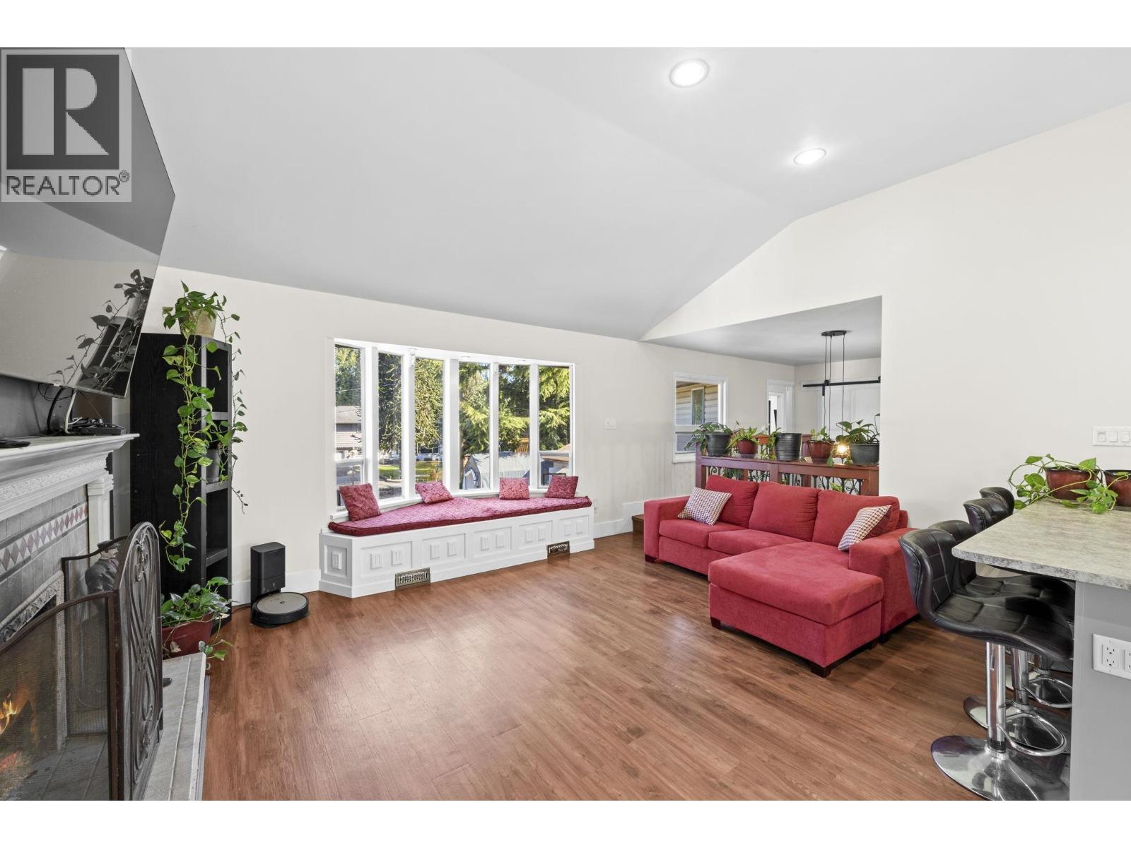 21796 Howison Avenue, Maple Ridge, British Columbia  V2X 2W6 - Photo 6 - R3111443